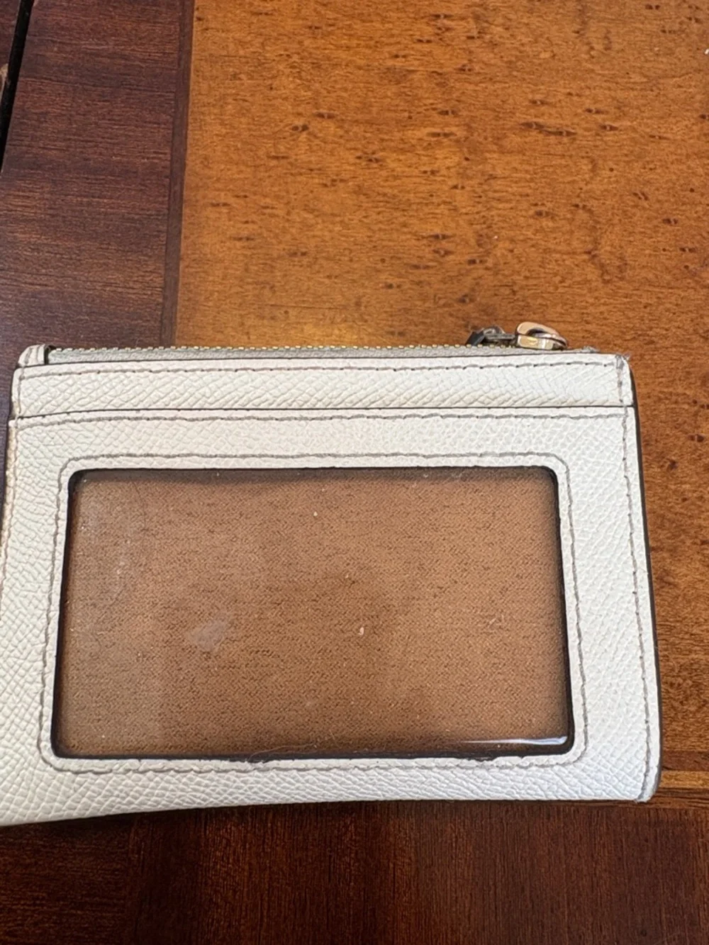 Coach Cream Leather Zip Card Pouch with Gold Logo (Good condition) - Picture 2 of 2